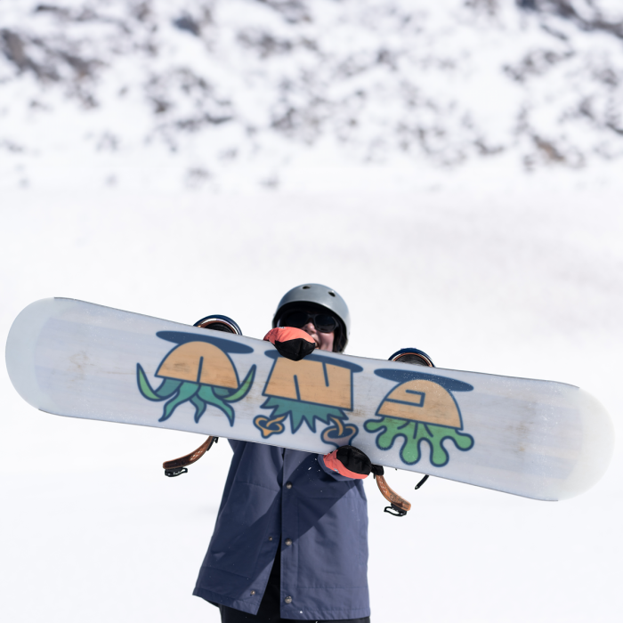 Gnu Velvet Snowboard (2024)